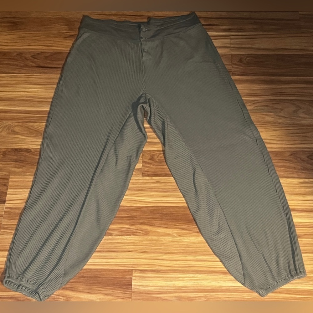 Free People Olive Ribbed Drawstring Joggers - Picture 2 of 9